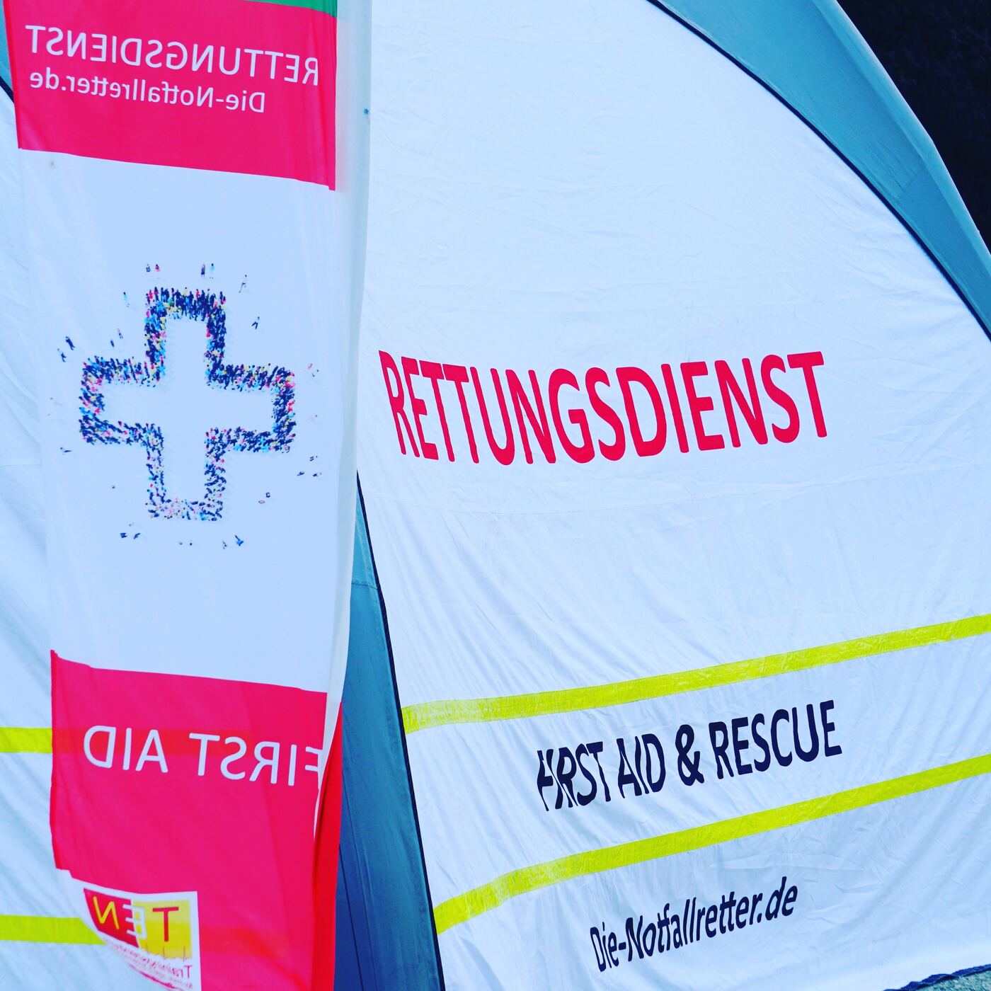 TEN SEG Rettungsdienst-Zelt — First Aid & Rescue